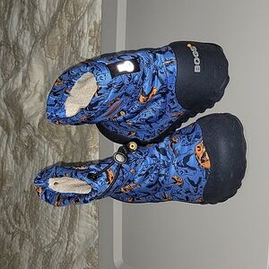 BOGS Unisex-Child B Moc Snow Boot dino